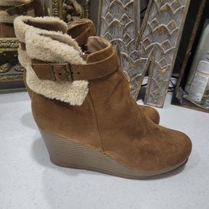 Cheeks Fit Body Tony Little Cognac Wedge Ankle Boots Size 10